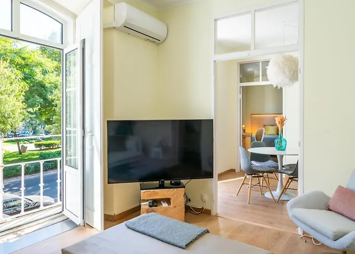 Appartement Casa St Yves - Sunny Flat In On Av Luisa Todi