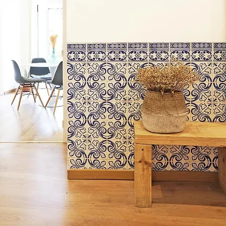 Casa St Yves - Sunny Flat In On Av Luisa Todi Setúbal
