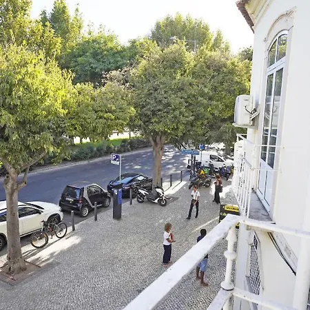 Casa St Yves - Sunny Flat In On Av Luisa Todi 公寓 *