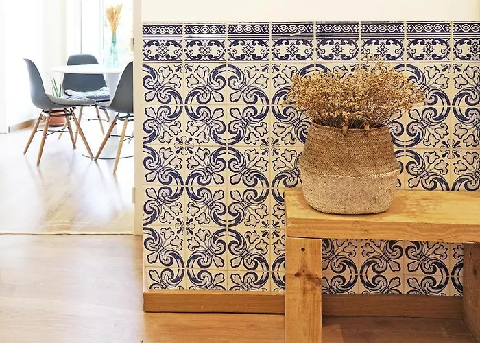 Casa St Yves - Sunny Flat In On Av Luisa Todi Setúbal