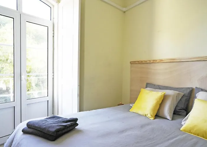 Casa St Yves - Sunny Flat In On Av Luisa Todi Apartmán Setúbal
